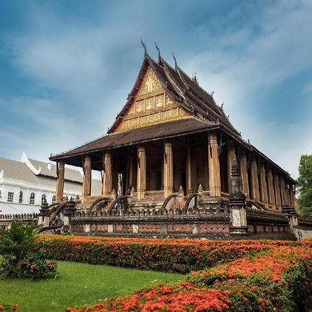 Dhavara Boutique Hotel Vientiane Exterior photo